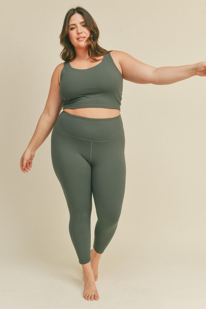 Aligned Performance Cropped Tank Top with Removable Bra Pads – HMNstyle