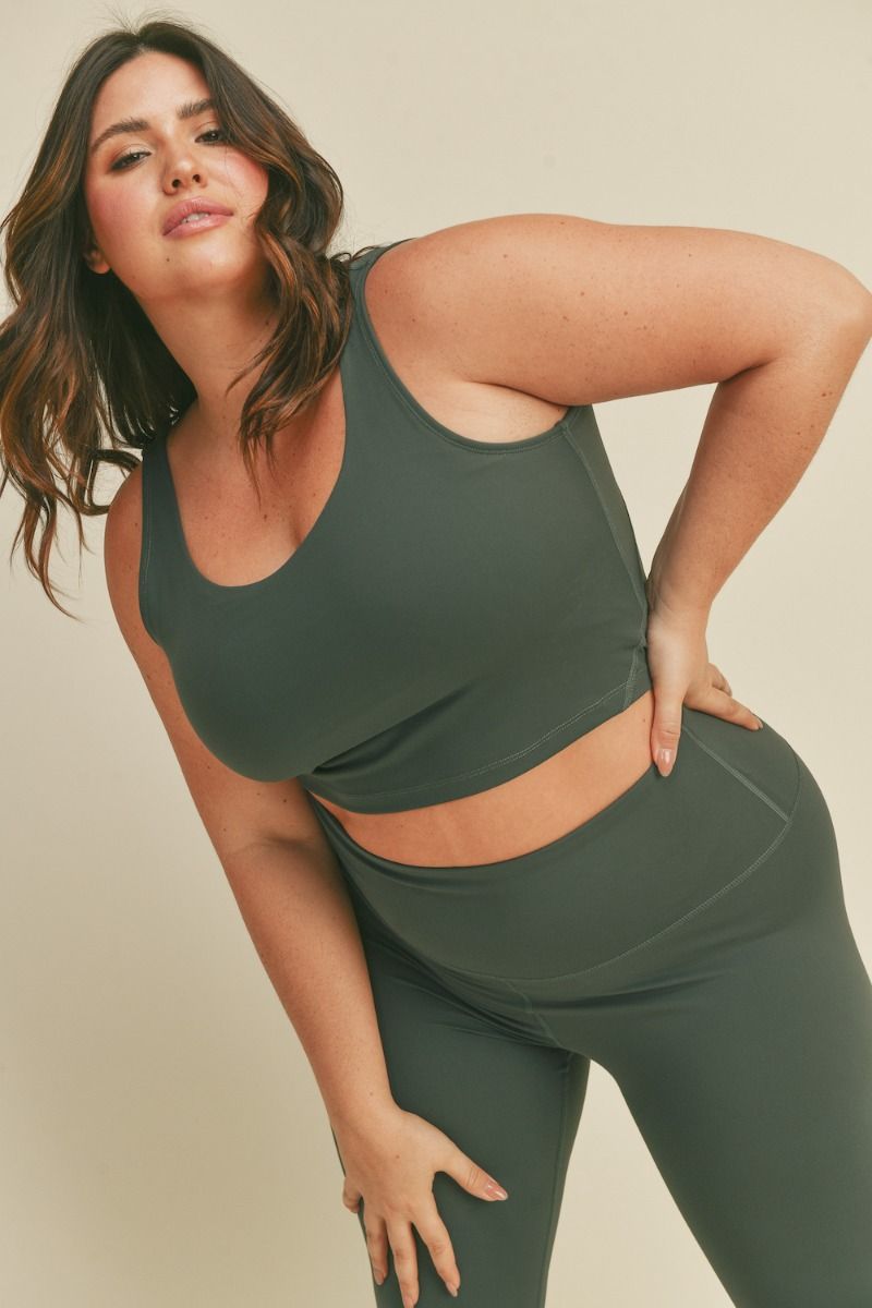 Aligned Performance Cropped Tank Top with Removable Bra Pads