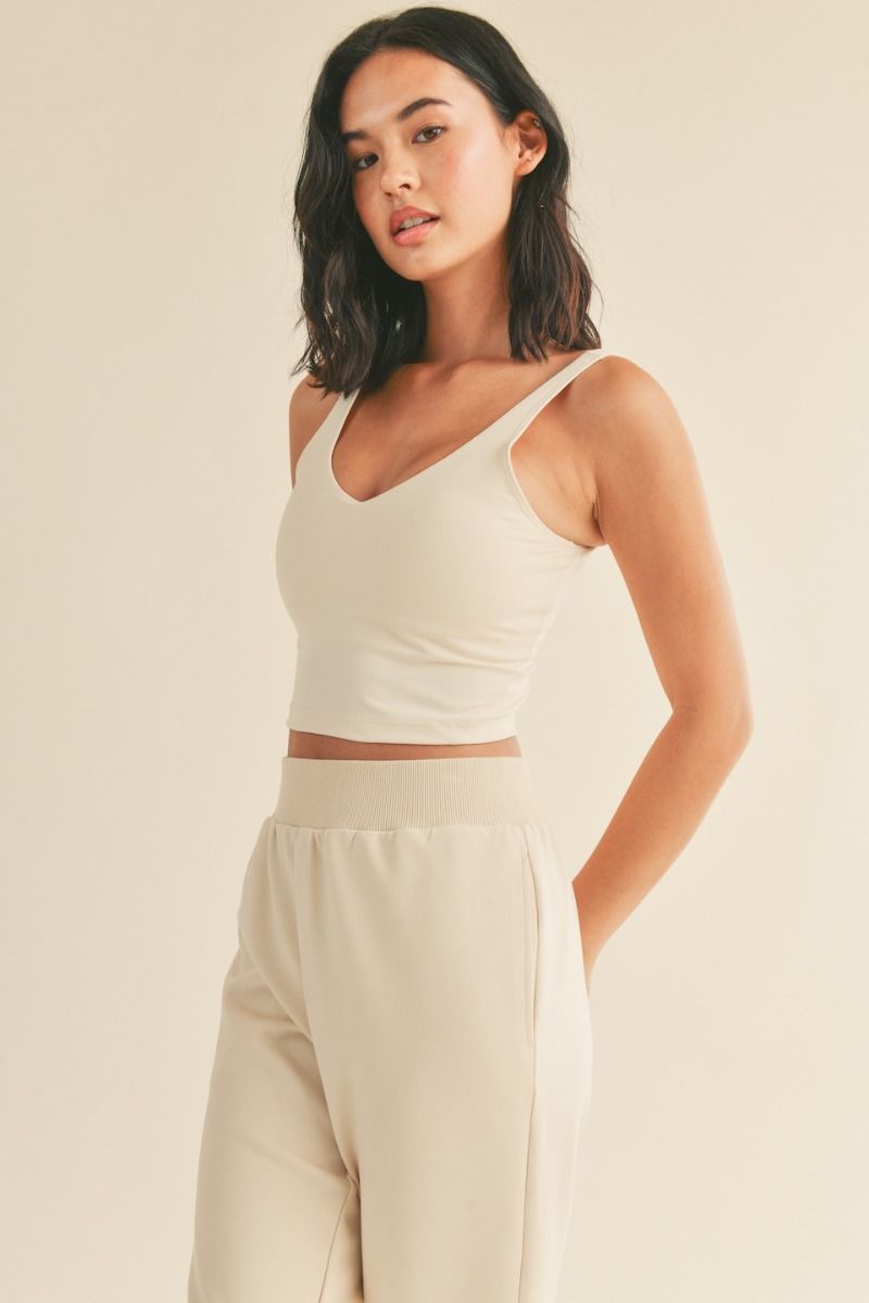 Aligned Performance Cropped Tank Top with Removable Bra Pads