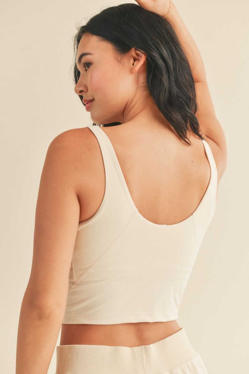 Aligned Performance Cropped Tank Top with Removable Bra Pads