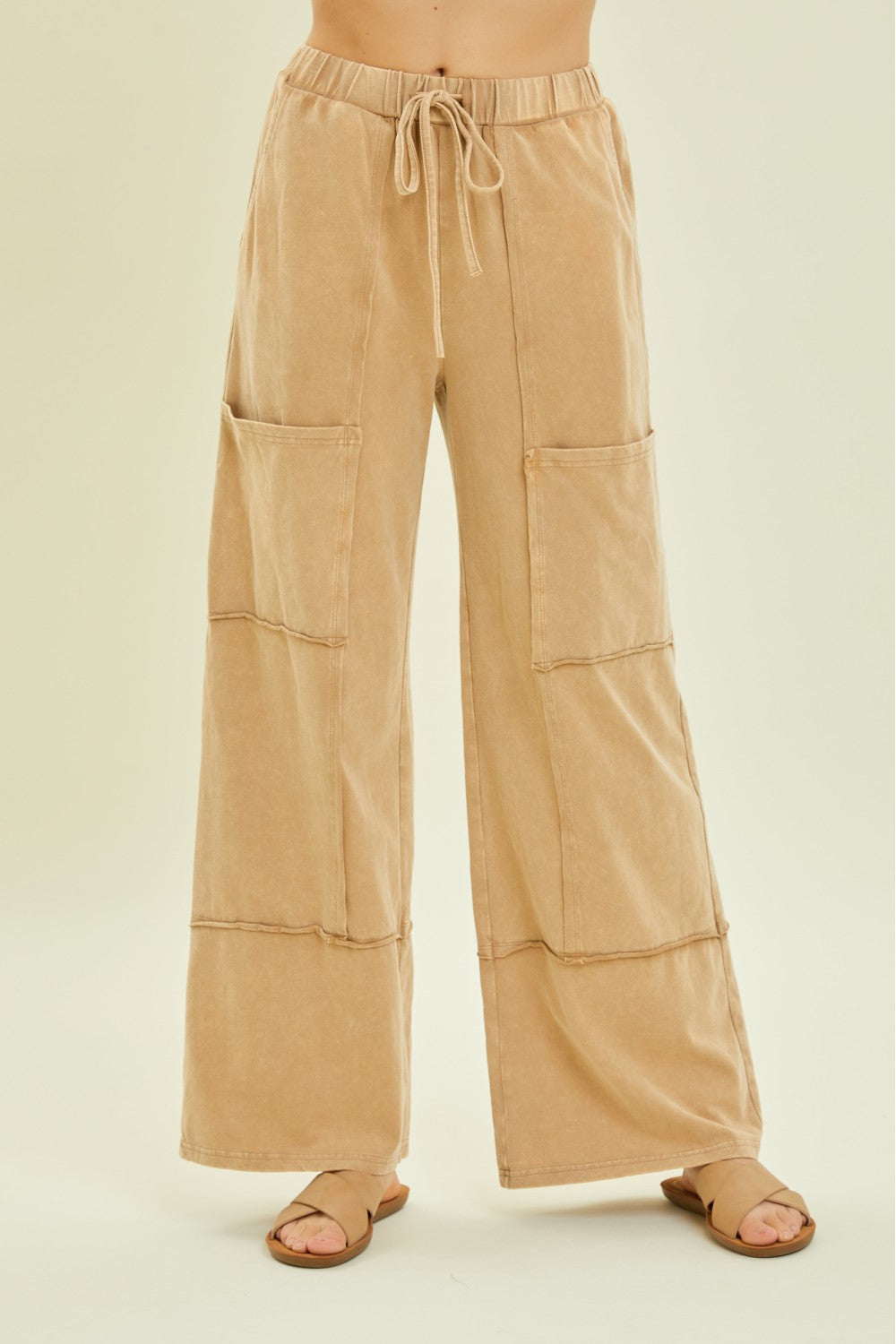 Mineral-Washed Cargo Style Wide-Leg Pants with Big Pockets