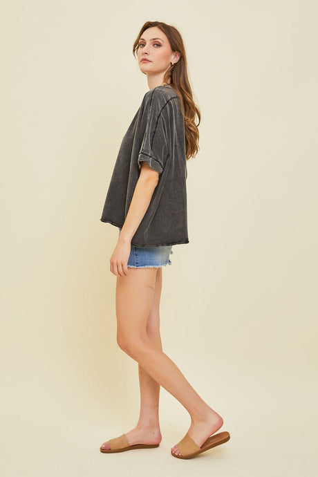 Mineral-Washed Oversized Short Sleeved Crop Tee with Round Neck