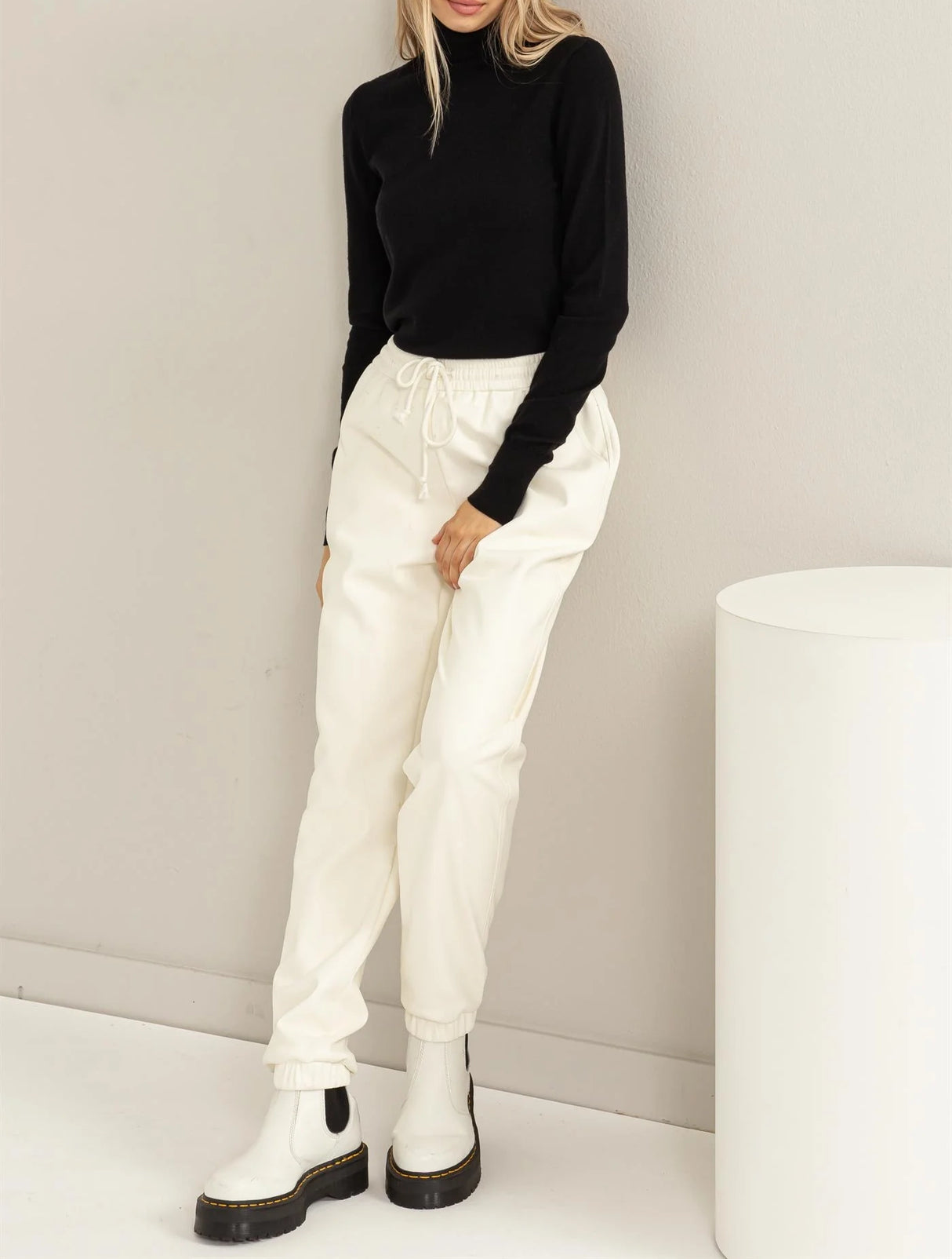 Chic Position Turtleneck Sweater Top