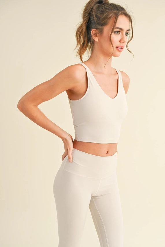 Aligned Performance Cropped Tank Top with Removable Bra Pads