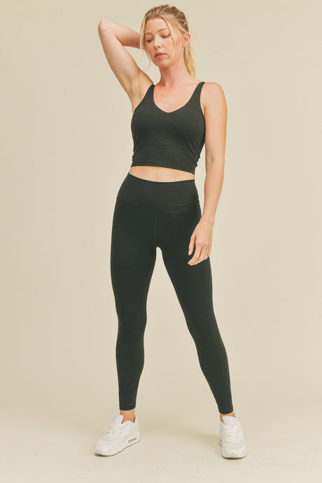 Aligned Performance Cropped Tank Top with Removable Bra Pads