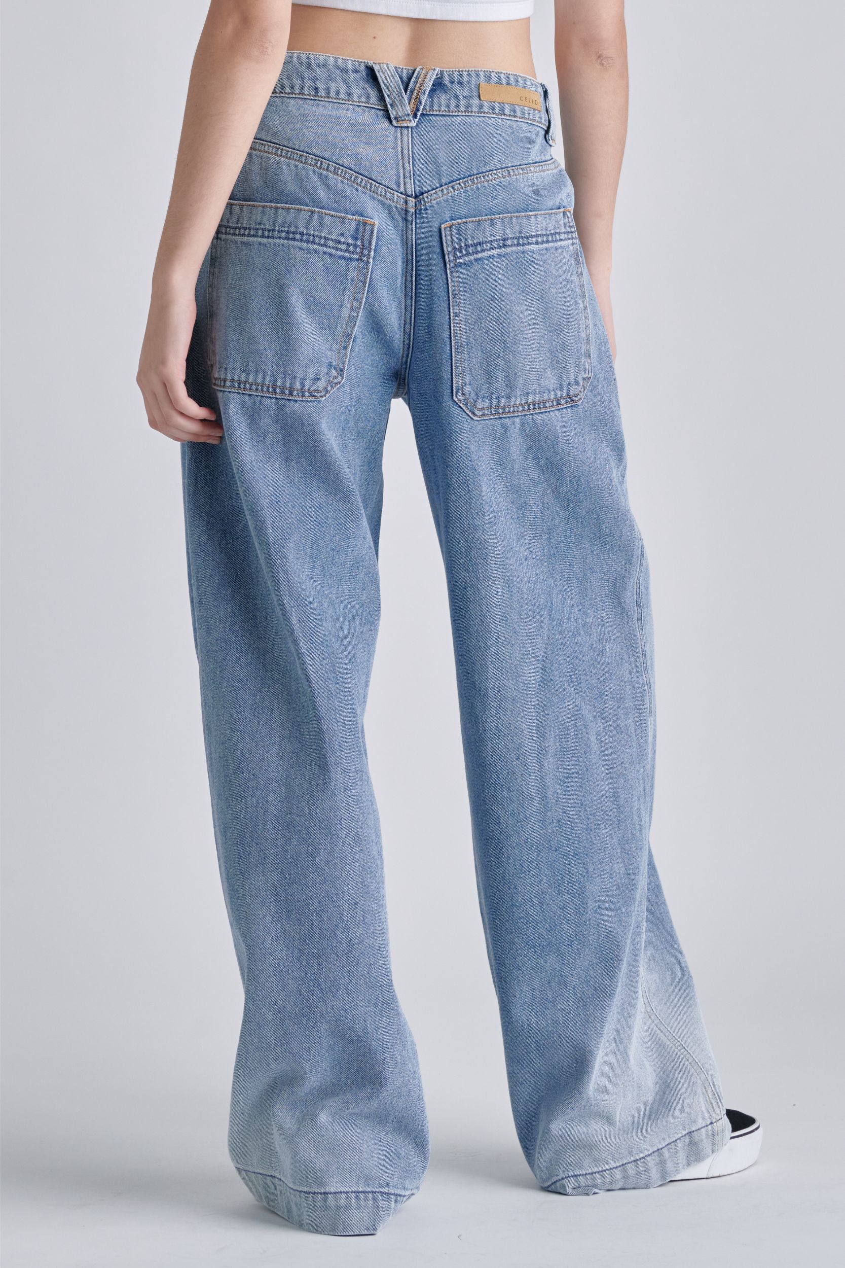 Mid Waisted Obre Y2K Skater Jean